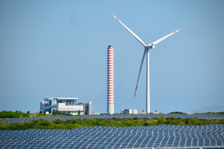 EU invests €1.25B in cross-border energy infrastructure